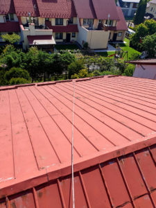 malowanie dachu z blachy