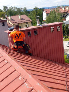 malowanie dachu z blachy