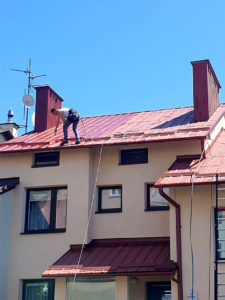 malowanie dachu z blachy