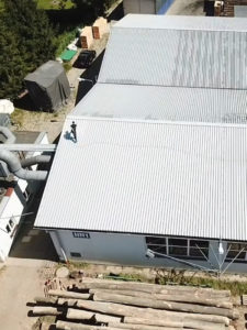 malowanie dachu hali produkcyjnej