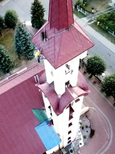 malowanie wieży kościelnej