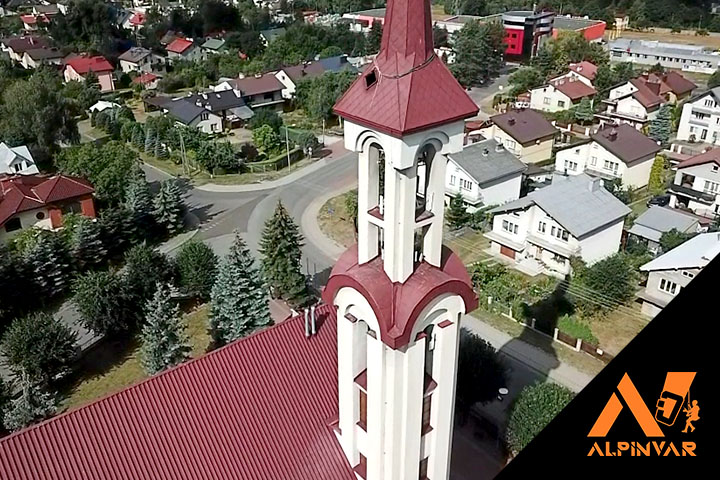 malowanie wieży kościelnej