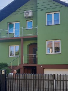 malowanie elewacji i tynku mozaikowego