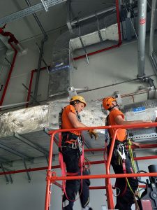 montaż punktów asekuracyjnych