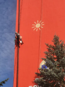 malowanie elewacji szpitala w leżajsku